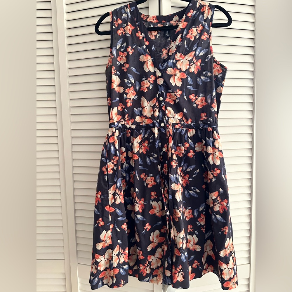FLORAL MID LENGTH GAP SLEEVELESS DRESS